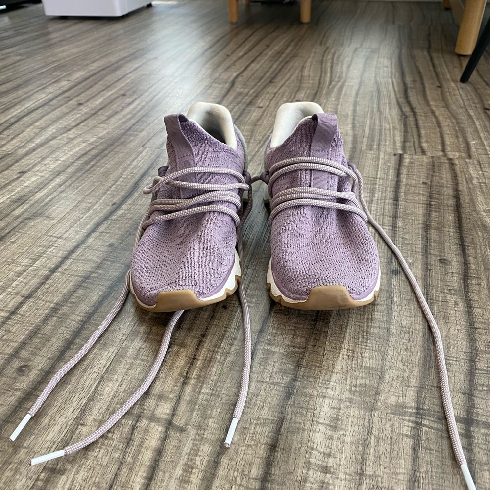 Sorel Women’s Kinetic Lace Sneakers Size 7.5